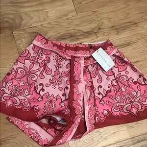 NWT pink and white shorts